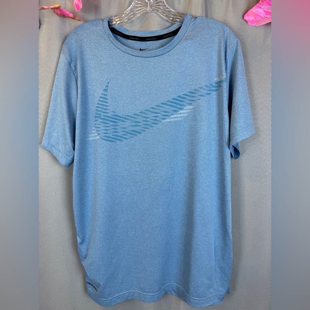 Nike Men’s Dri-Fit T-Shirt- Size Medium